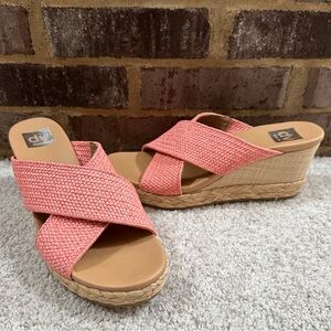 DV Dolce Vita Women’s Erial Espadrille Wedge Sandals